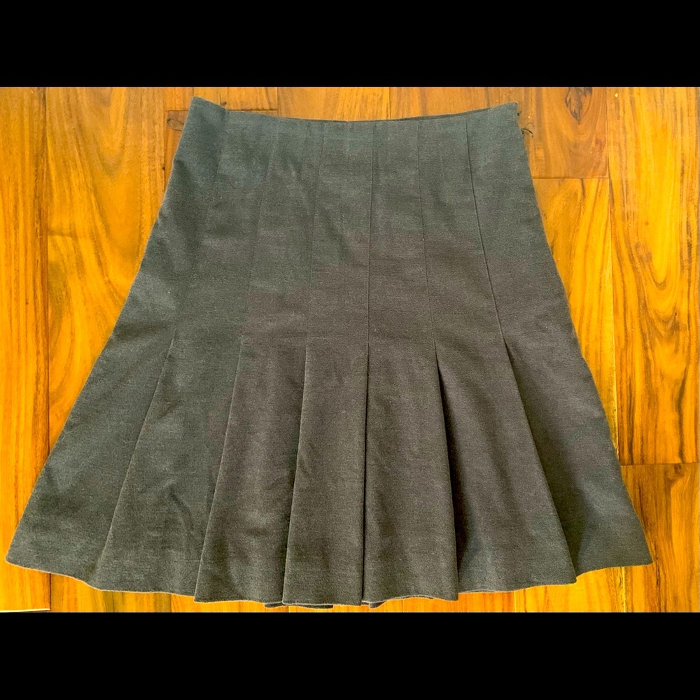 Anthropologie Odille Wool Pleated Skirt, dark gray, size 6